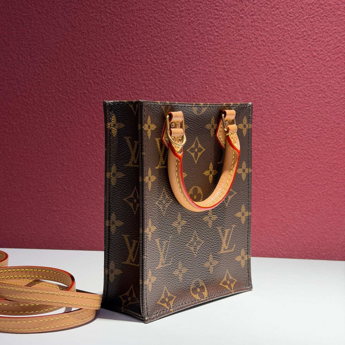 Louis Vuitton M69442