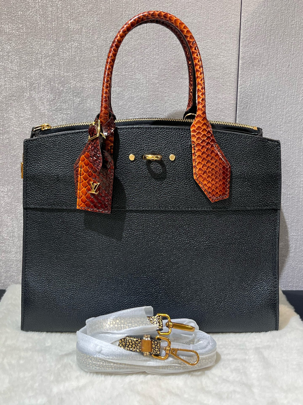 Louis Vuitton N94724