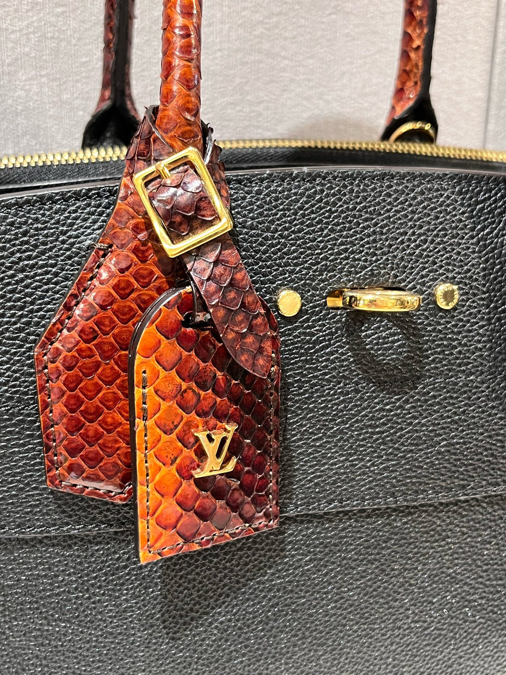 Louis Vuitton N94724