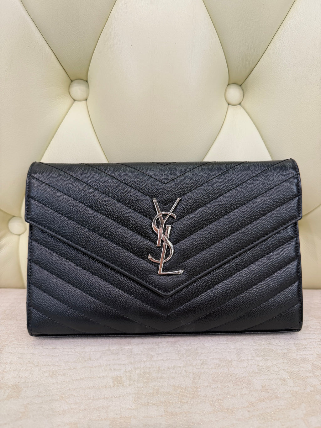 Saint laurent MATELASSE Mini Bag Crossbody 22.5 x 14 x 4 centimeters 377828BOW021000