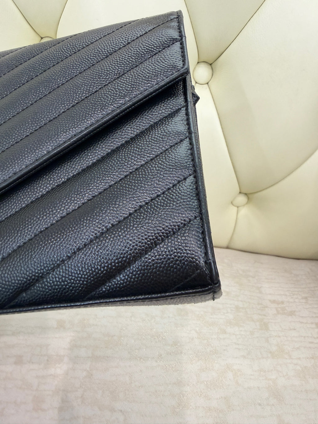 Saint laurent MATELASSE Mini Bag Crossbody 22.5 x 14 x 4 centimeters 377828BOW021000
