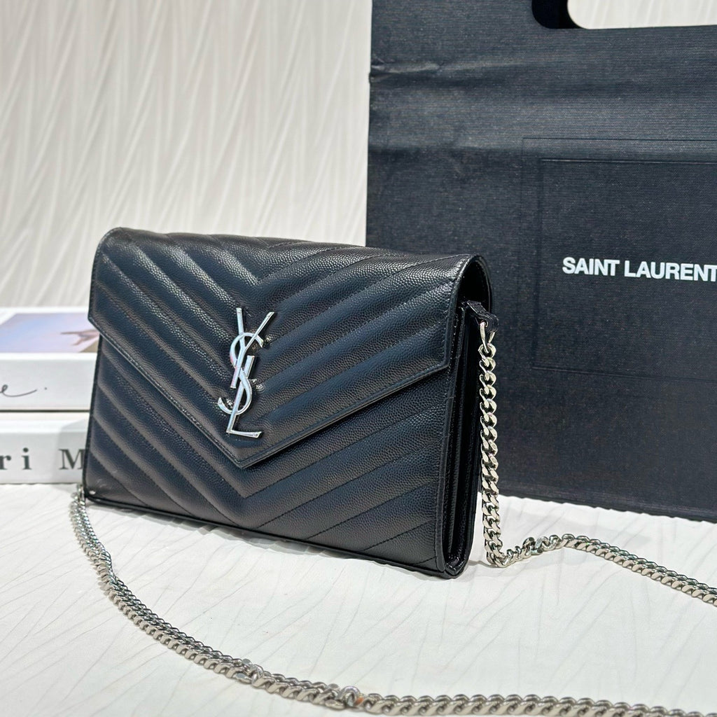 Saint laurent MATELASSE Mini Bag Crossbody 22.5 x 14 x 4 centimeters 377828BOW021000