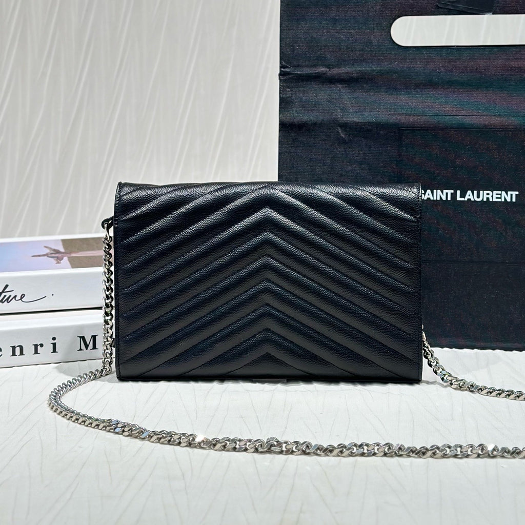Saint laurent MATELASSE Mini Bag Crossbody 22.5 x 14 x 4 centimeters 377828BOW021000