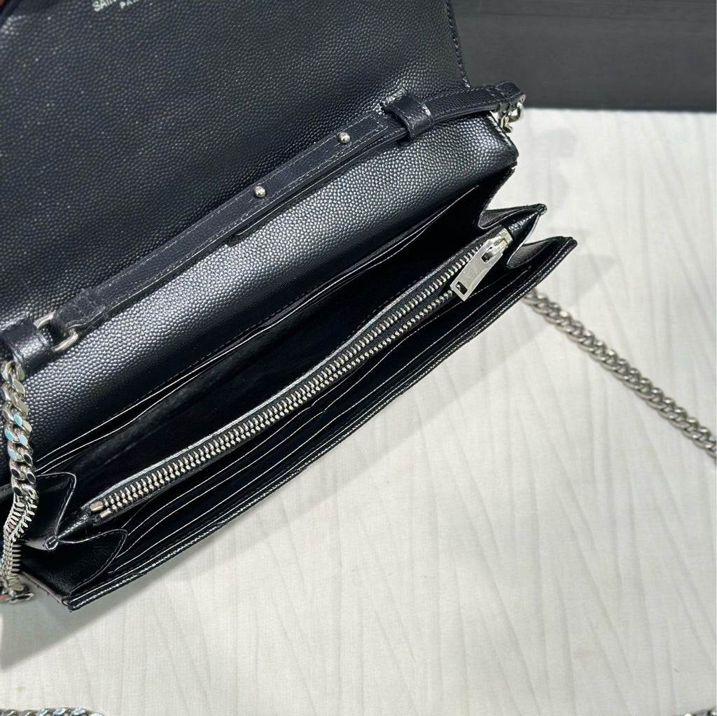 Saint laurent MATELASSE Mini Bag Crossbody 22.5 x 14 x 4 centimeters 377828BOW021000