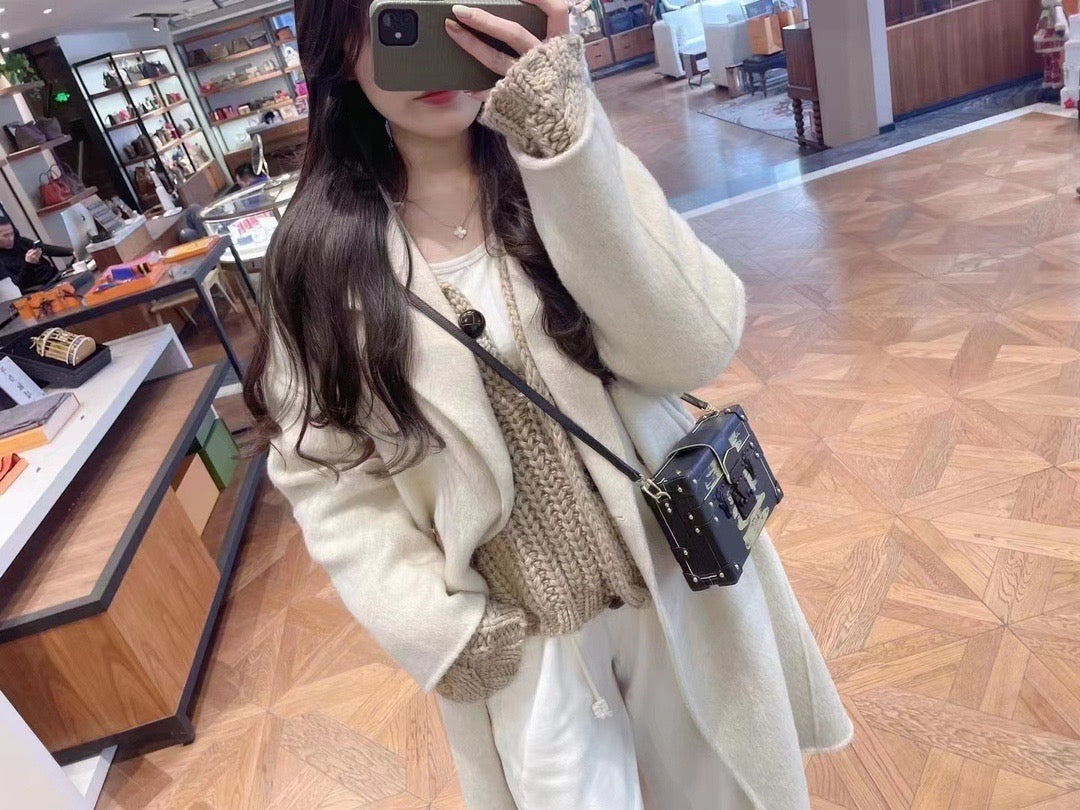 Louis Vuitton Black M54266