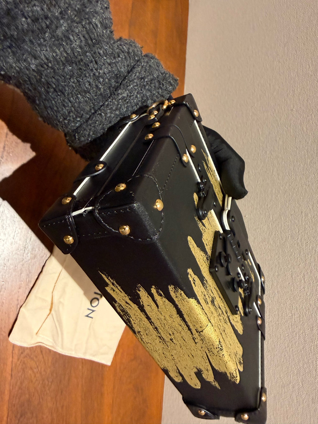 Louis Vuitton Black M54266
