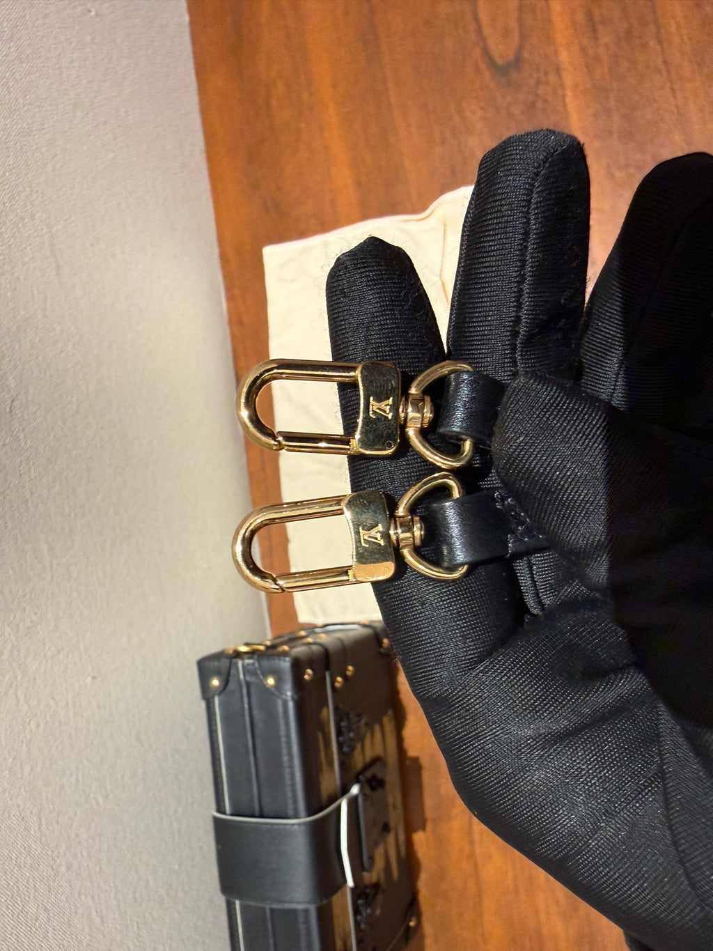 Louis Vuitton Black M54266