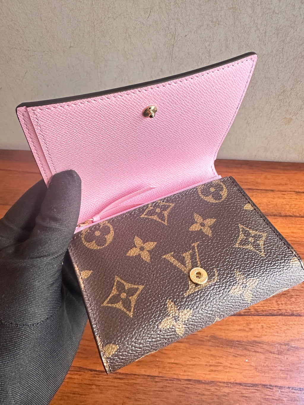 Louis Vuitton M80873