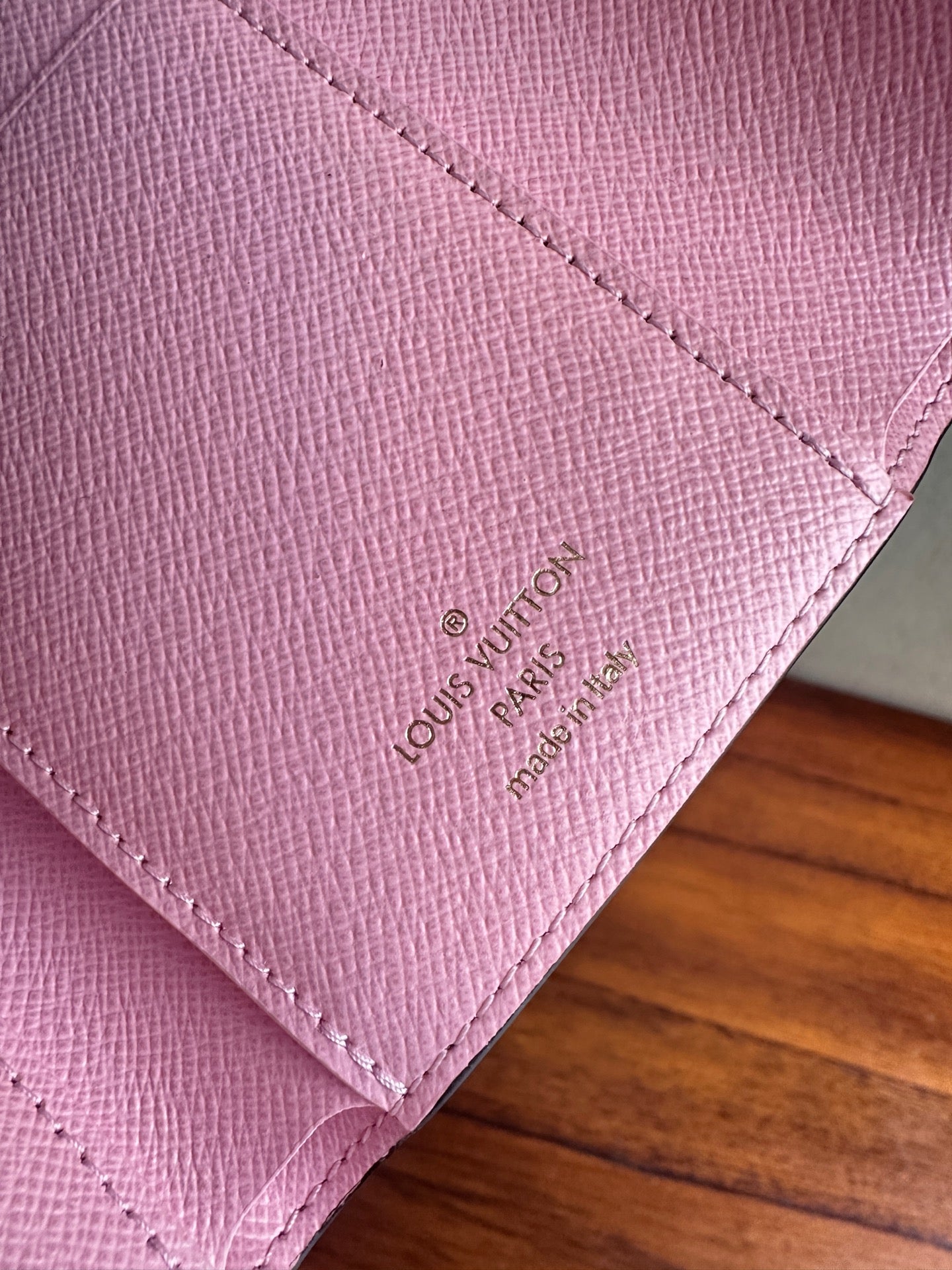 Louis Vuitton M80873