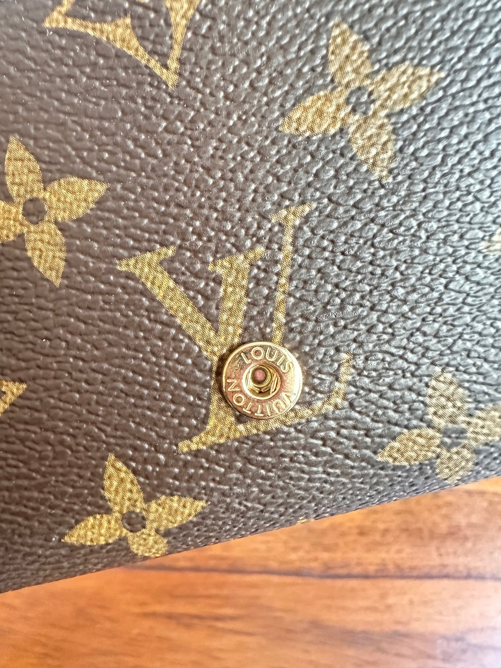 Louis Vuitton M80873