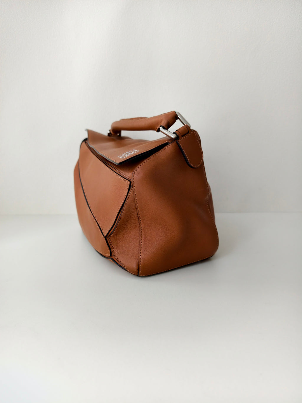 Loewe Handbag Crossbody A510U95X27-2566