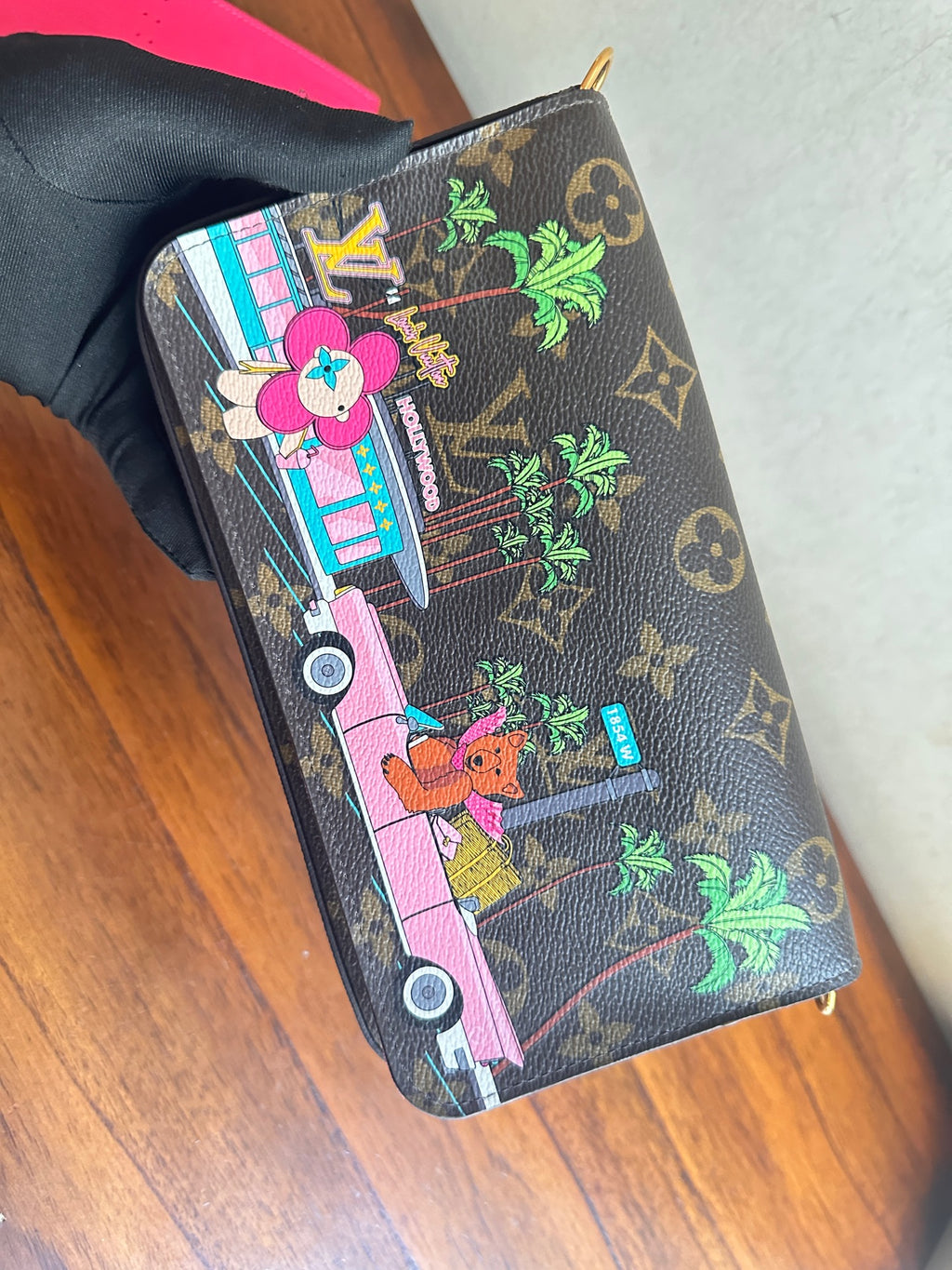 Louis Vuitton M80859