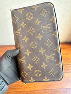 Louis Vuitton M80859