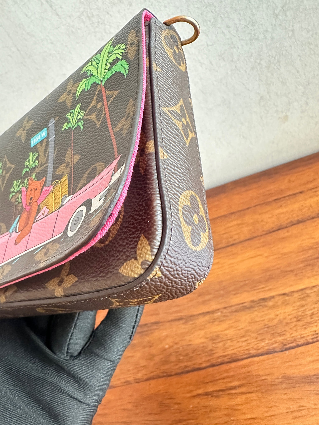 Louis Vuitton M80859
