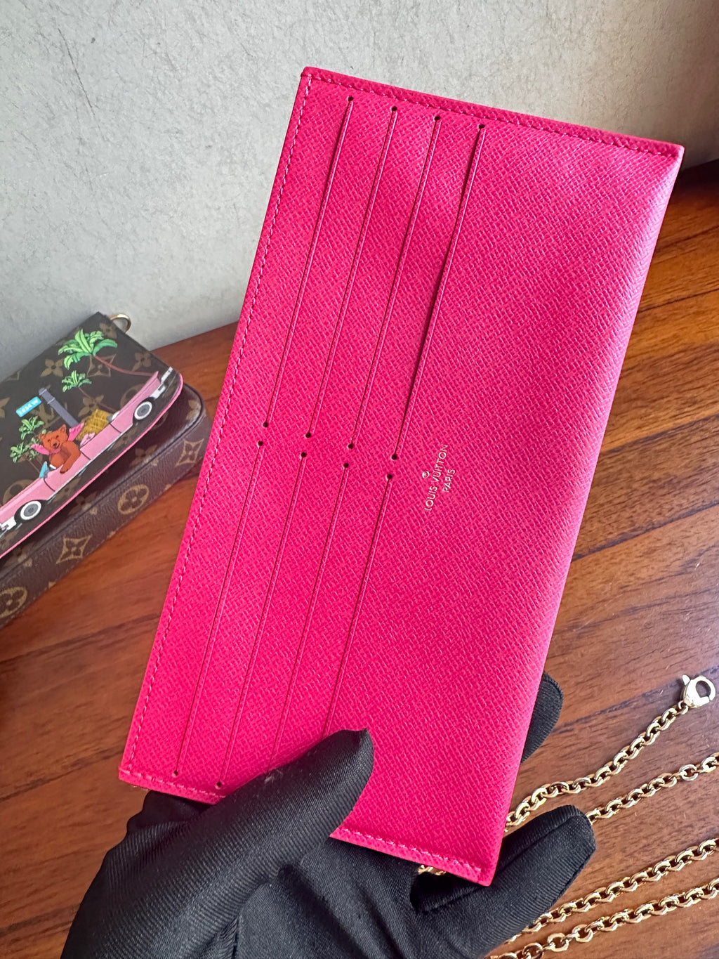 Louis Vuitton M80859
