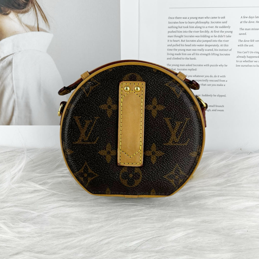 Louis Vuitton MINI HAT BOX Handbag M83575