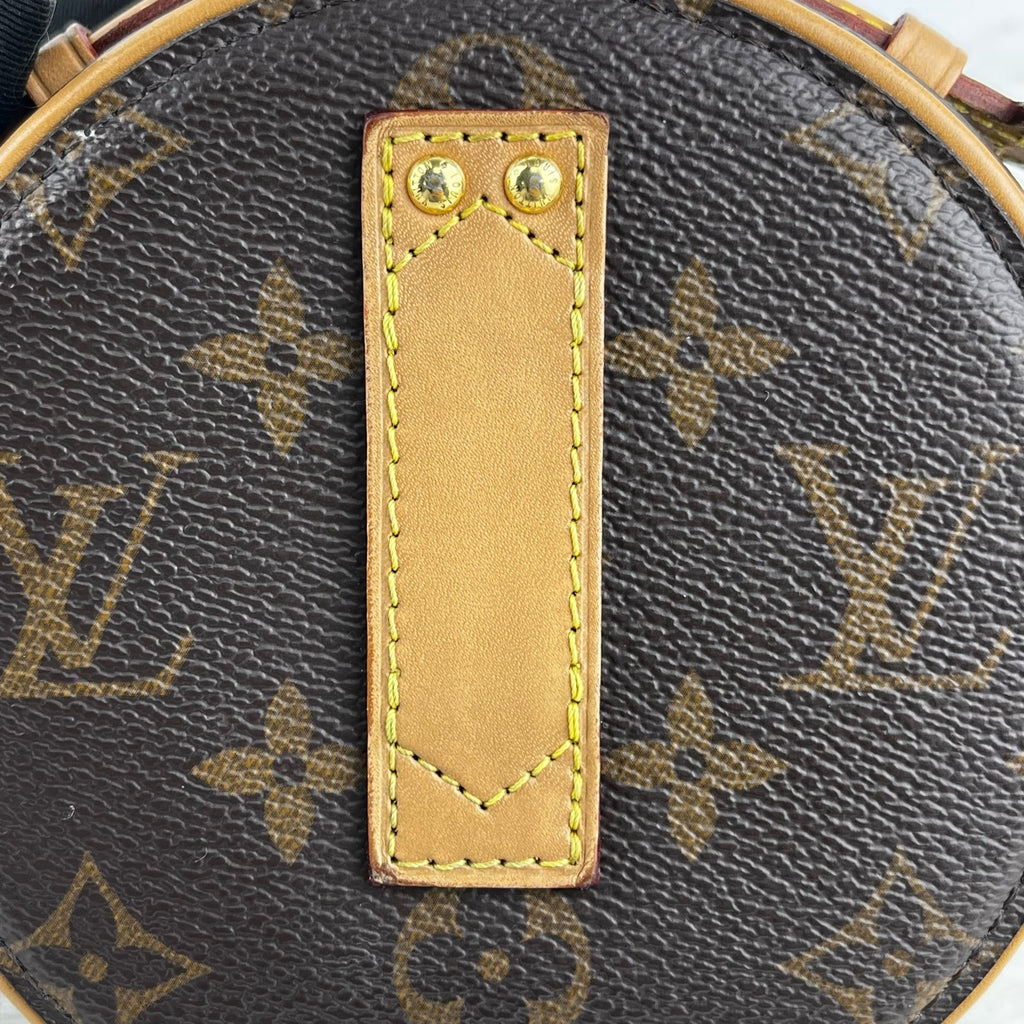 Louis Vuitton MINI HAT BOX Handbag M83575
