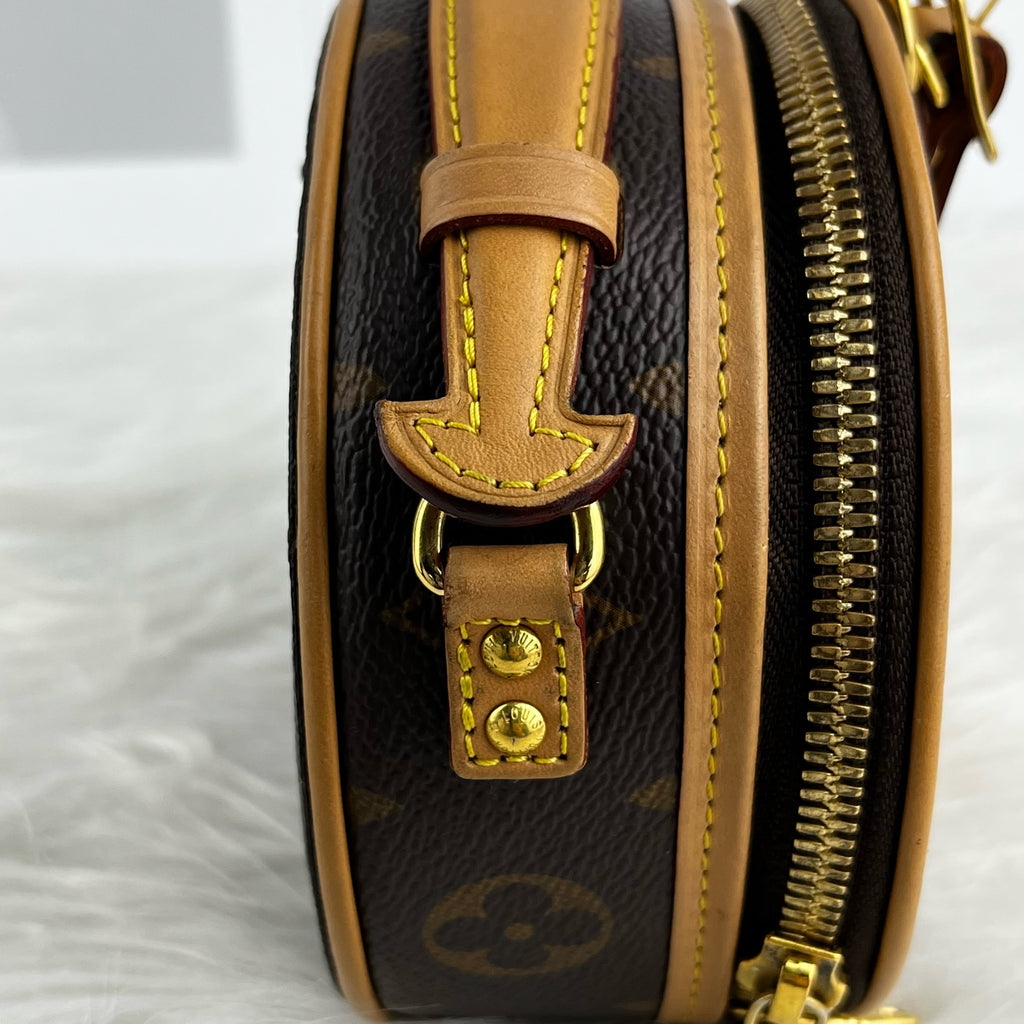 Louis Vuitton MINI HAT BOX Handbag M83575