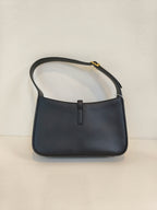 Saint laurent LE 5 À 7 baby soft grain leather handbag Leather Black 809461AADUU1000