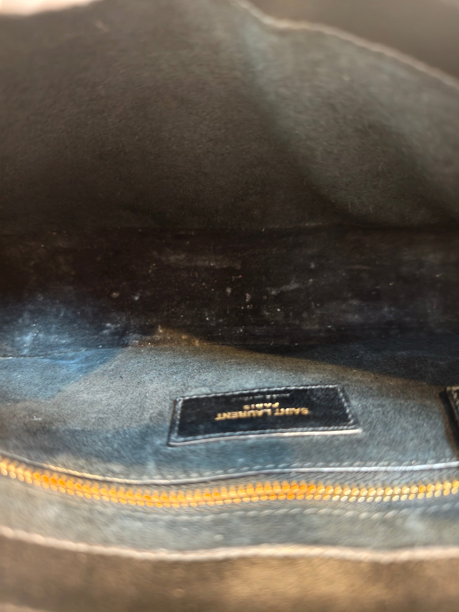 Saint laurent LE 5 À 7 baby soft grain leather handbag Leather Black 809461AADUU1000