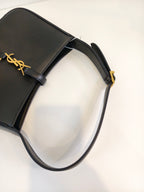 Saint laurent LE 5 À 7 baby soft grain leather handbag Leather Black Shoulder Bag