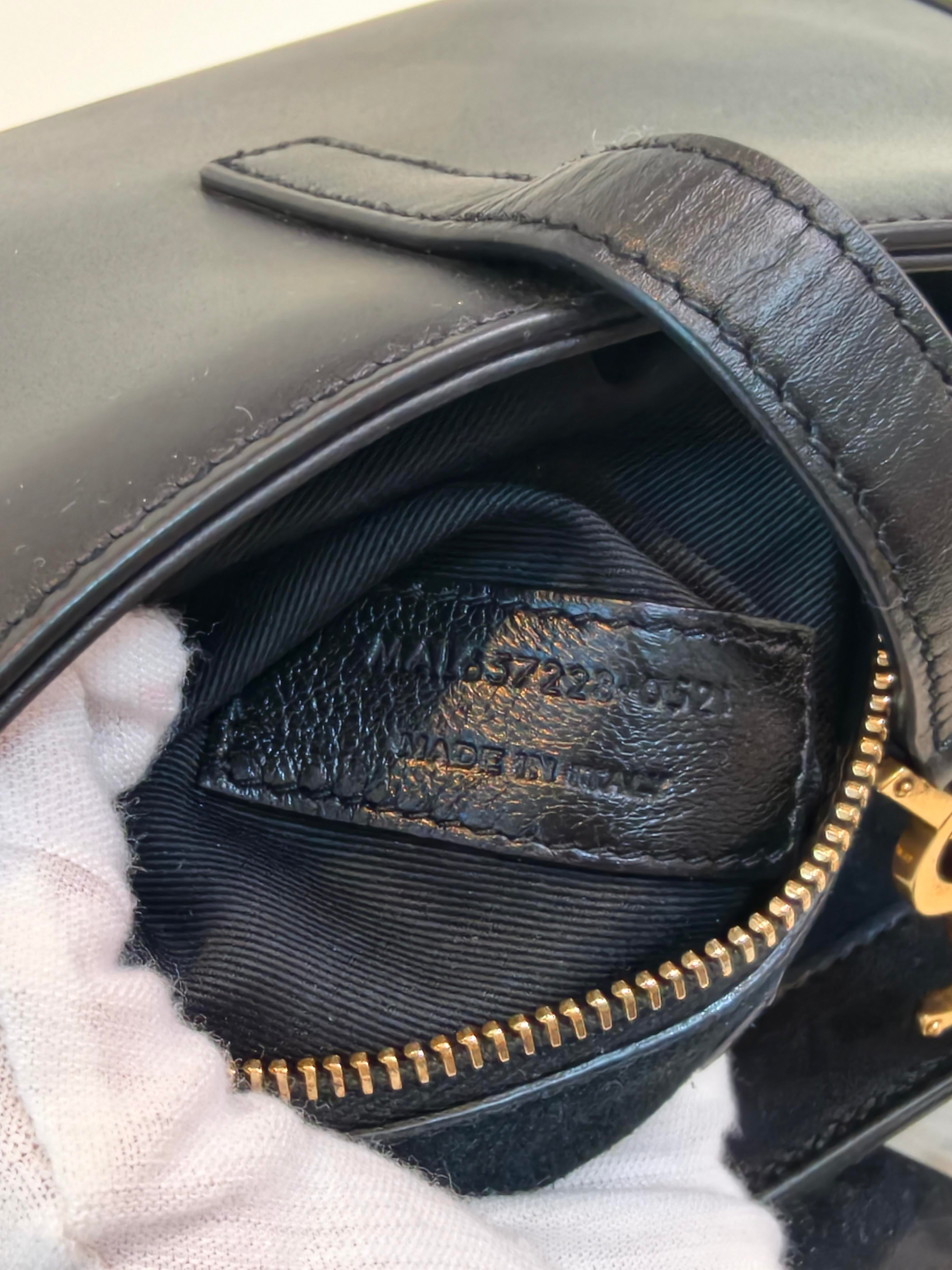 Saint laurent LE 5 À 7 baby soft grain leather handbag Leather Black Shoulder Bag