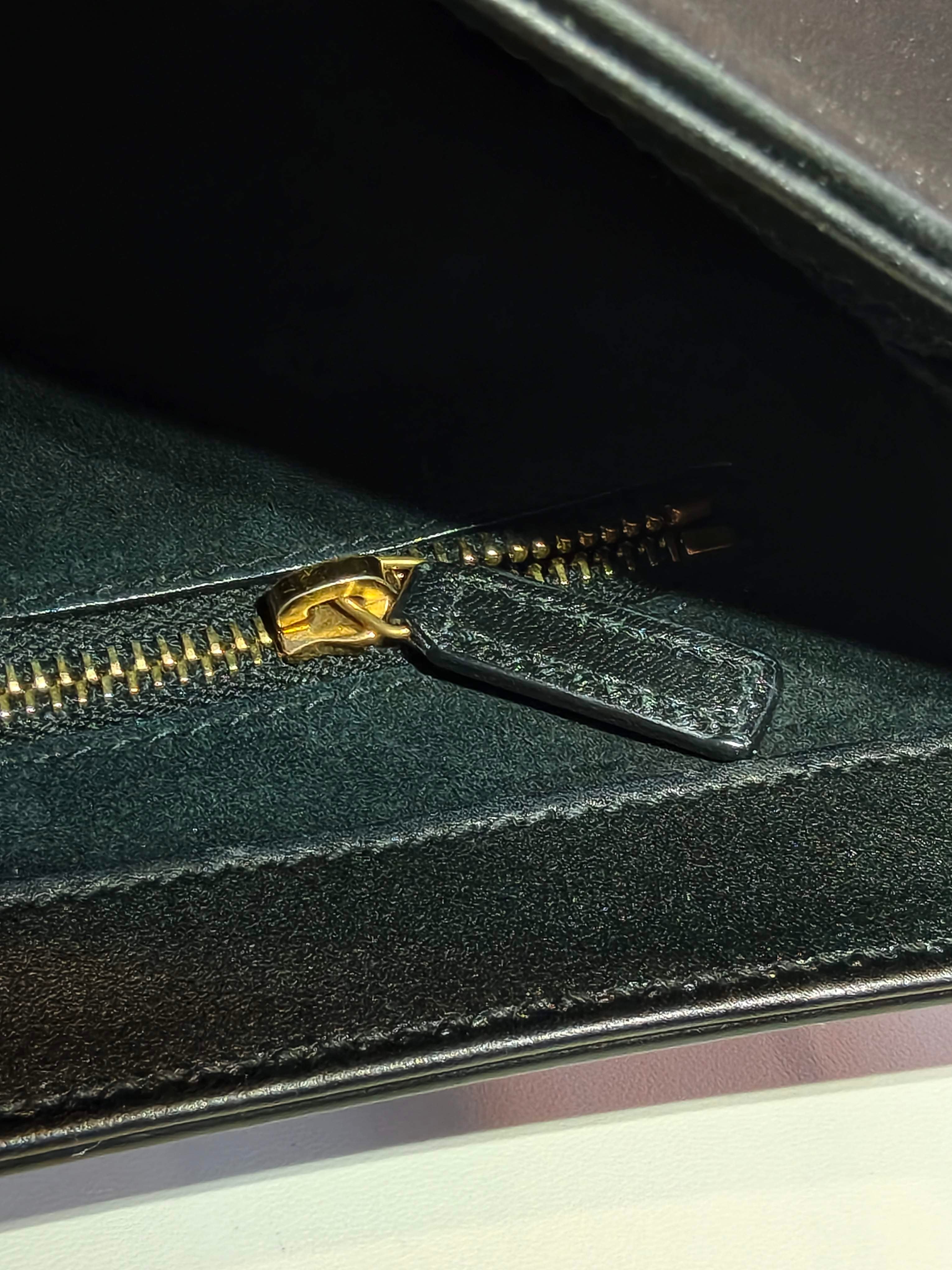 Saint laurent LE 5 À 7 baby soft grain leather handbag Leather Black Shoulder Bag