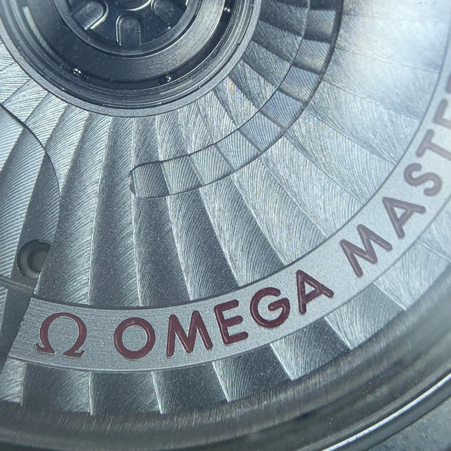 Omega Flying Disc Series 41 434.13.41.21.10.001