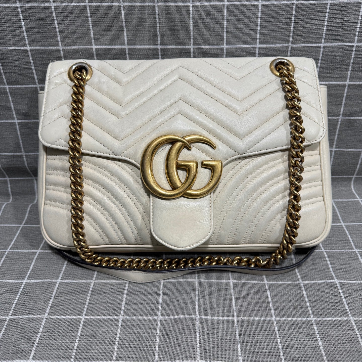 Gucci White