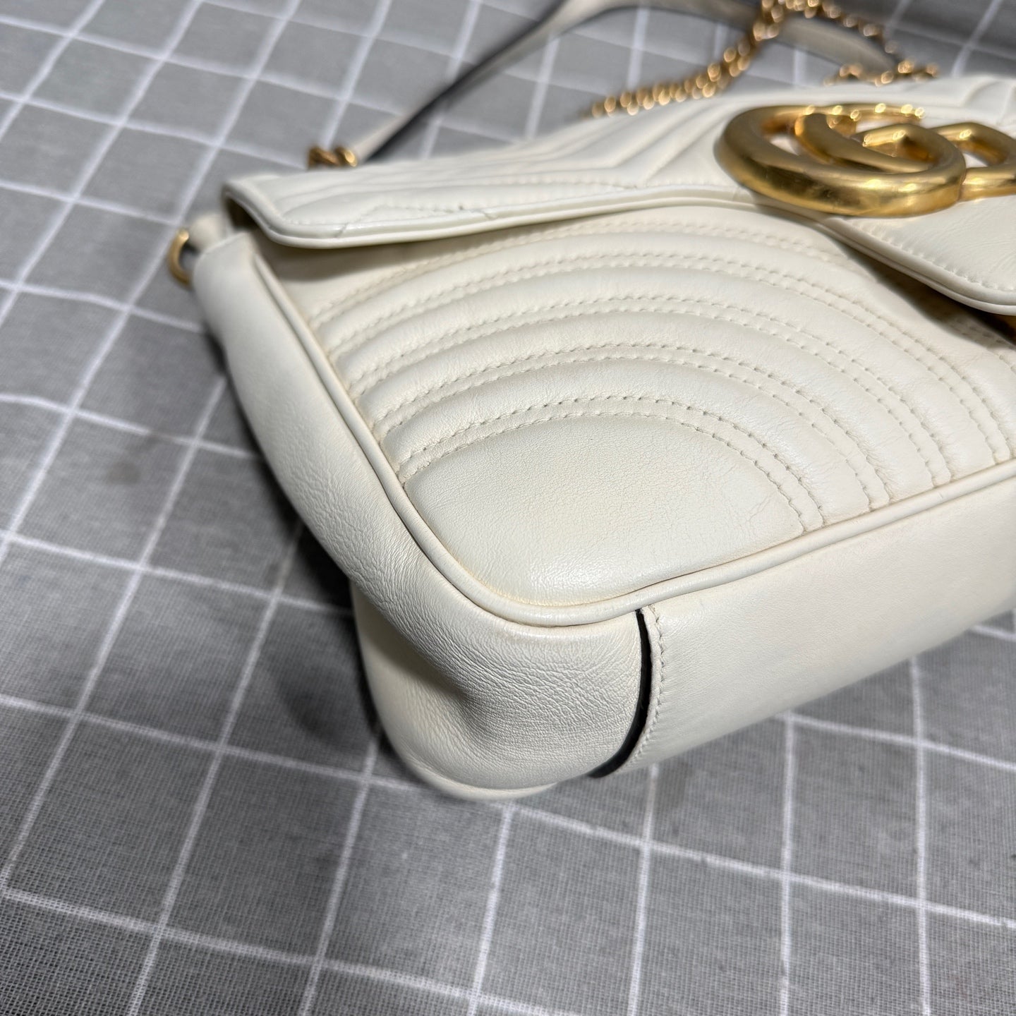 Gucci White