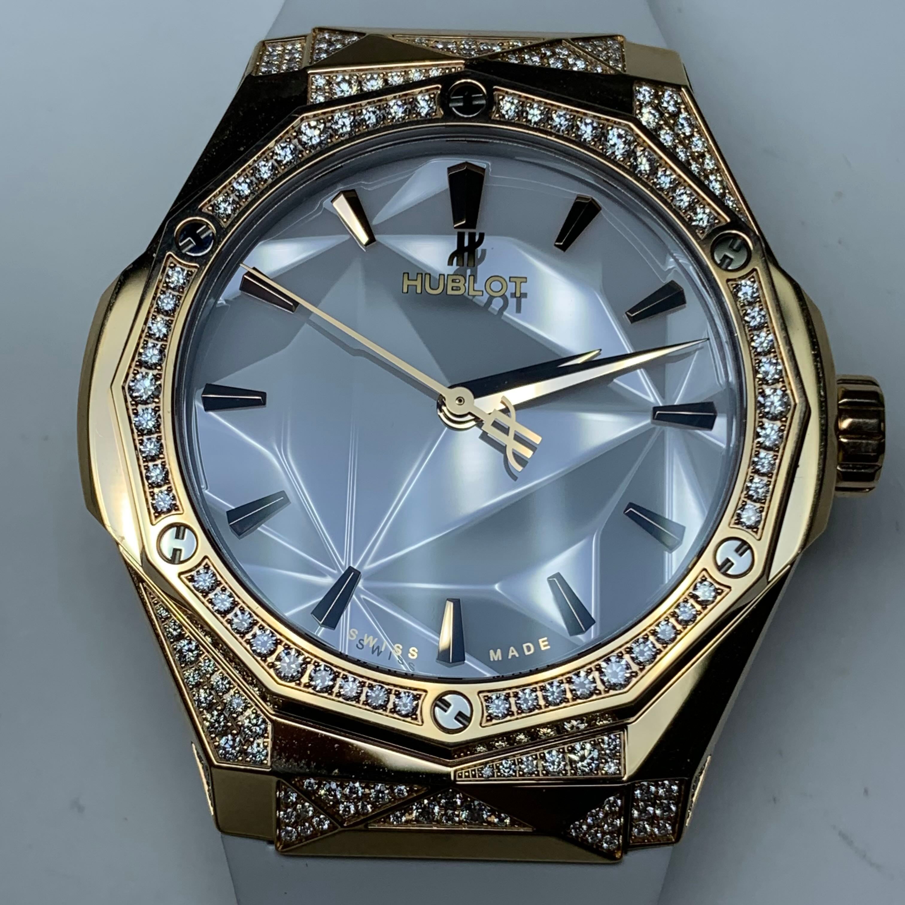 Hublot Classic Fusion Series 40MM 550.OS.2200.RW.1804.ORL20
