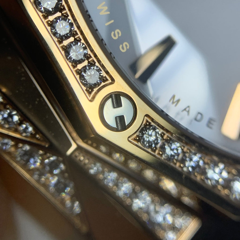 Hublot Classic Fusion Series 40MM 550.OS.2200.RW.1804.ORL20