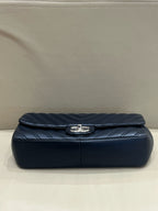 Chanel Classic 11.12 Handbag Blue Crossbody 15.5 × 25.5 × 6.5 A01112Y25539N0901