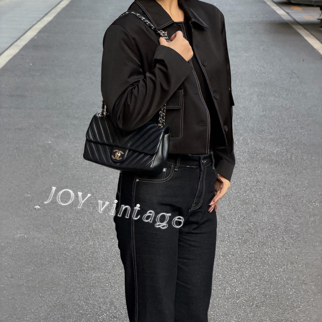 Chanel Classic 11.12 Handbag Blue Crossbody 15.5 × 25.5 × 6.5 A01112Y25539N0901