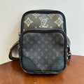 Louis Vuitton Sling Bag M45439
