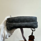 Louis Vuitton Sling Bag M45439