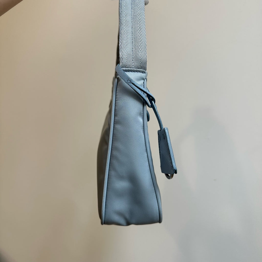 Prada Prada Re-Edition 2000 Re-Nylon Recycled Nylon Hobo Underarm Bag Cordura Blue 1NE515_RDH0_F0591