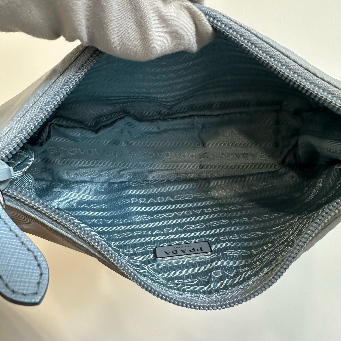 Prada Prada Re-Edition 2000 Re-Nylon Recycled Nylon Hobo Underarm Bag Cordura Blue 1NE515_RDH0_F0591
