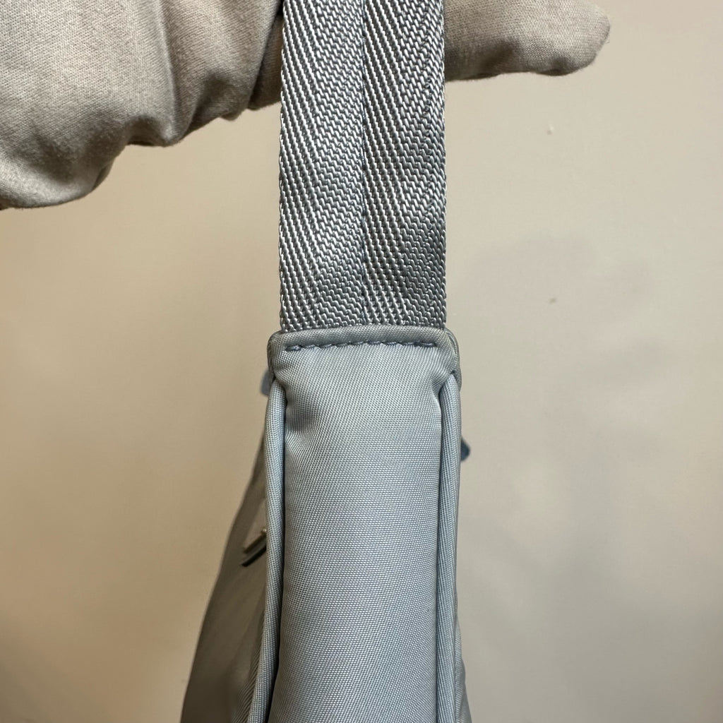Prada Prada Re-Edition 2000 Re-Nylon Recycled Nylon Hobo Underarm Bag Cordura Blue 1NE515_RDH0_F0591