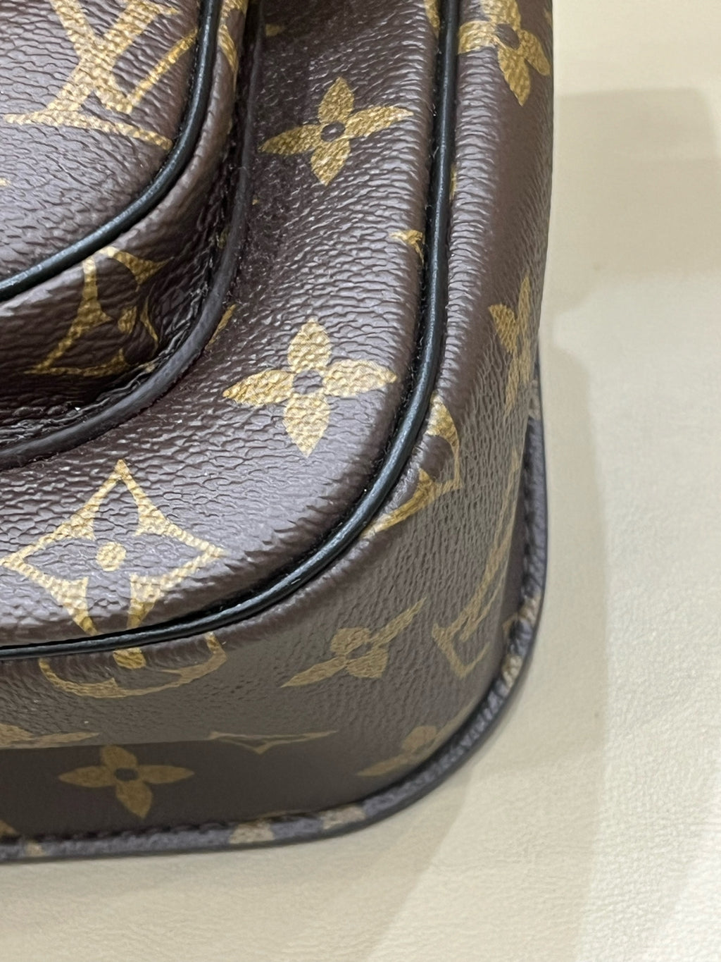 Louis Vuitton Crossbody