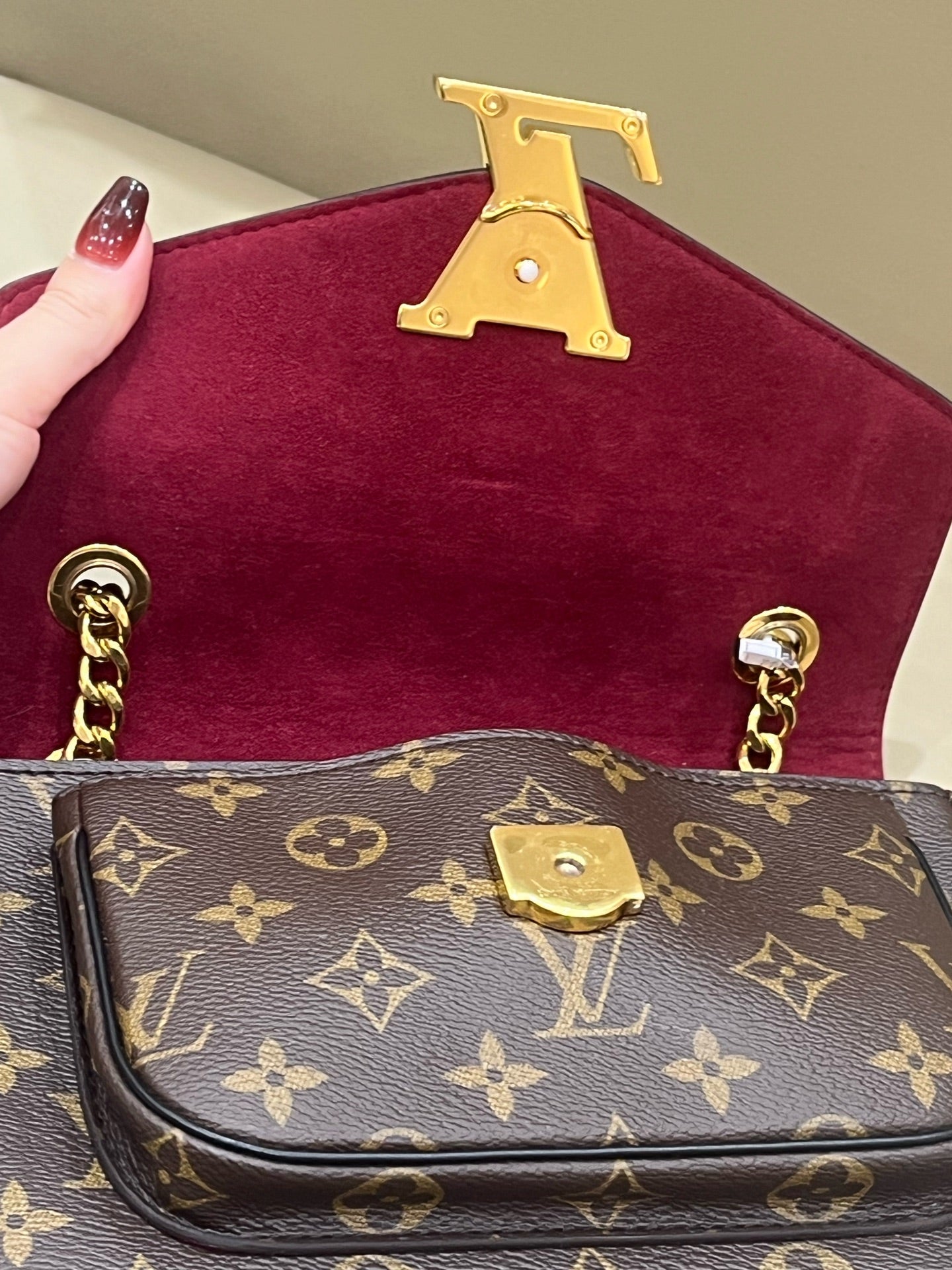 Louis Vuitton Crossbody