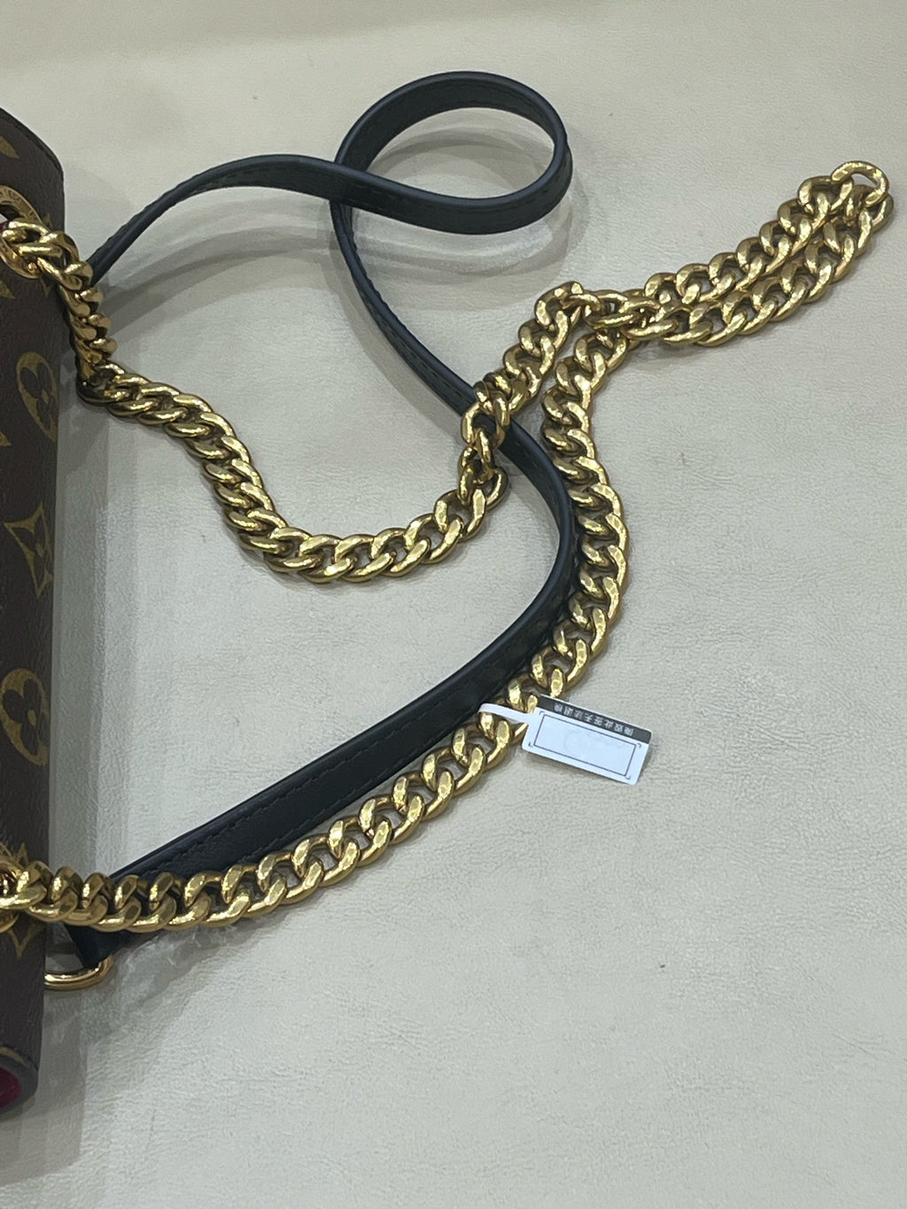 Louis Vuitton Passy Crossbody 23 x 17 x 9 M45592