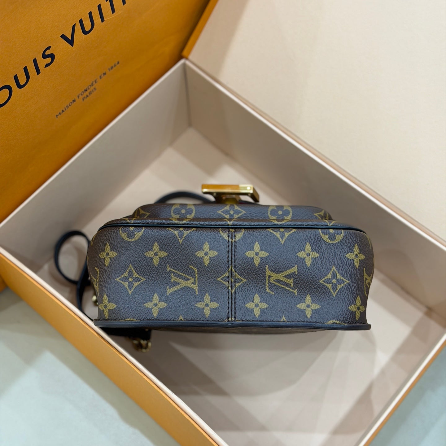 Louis Vuitton Crossbody