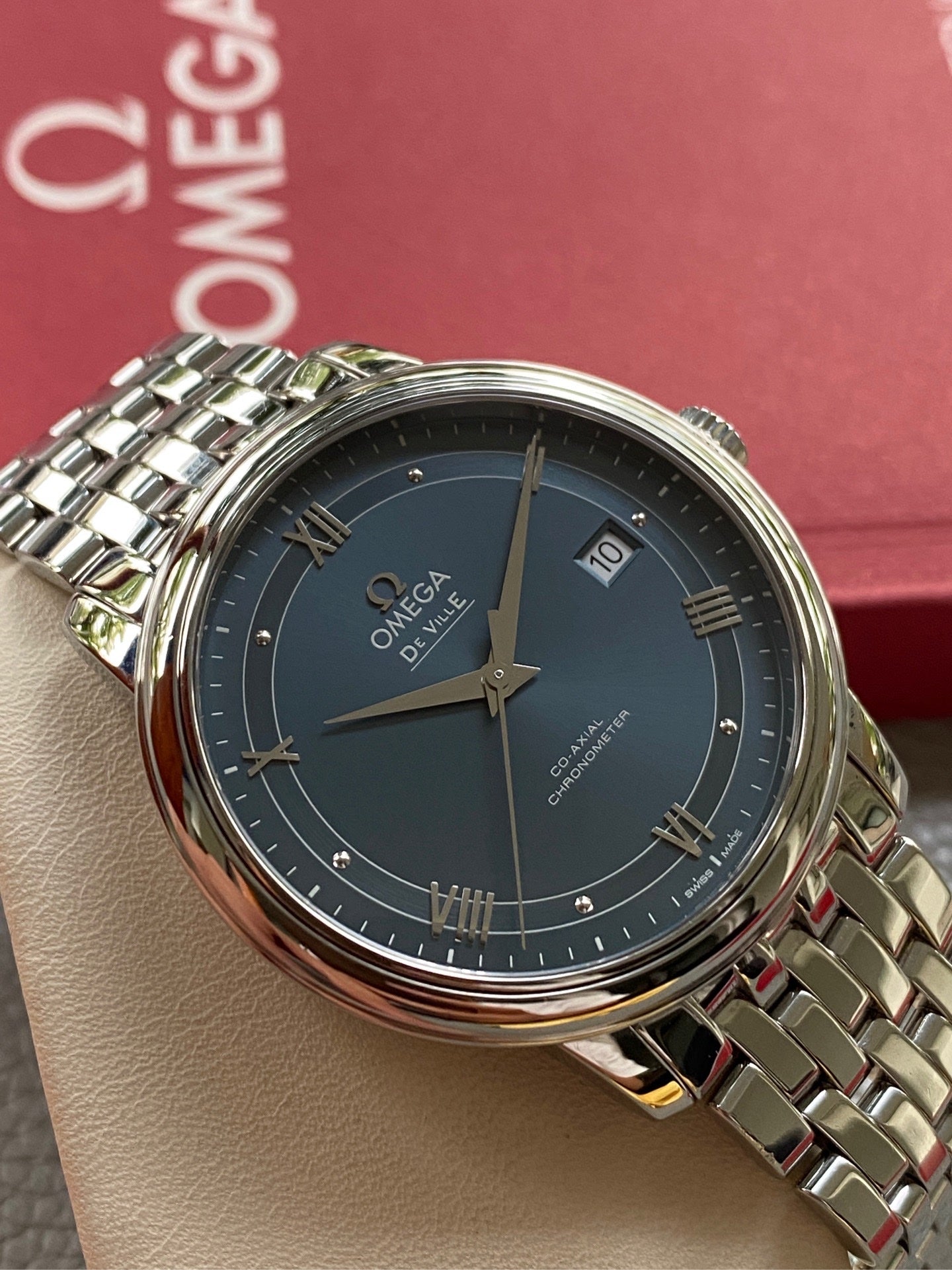 Longines Automatic (self-winding) watch