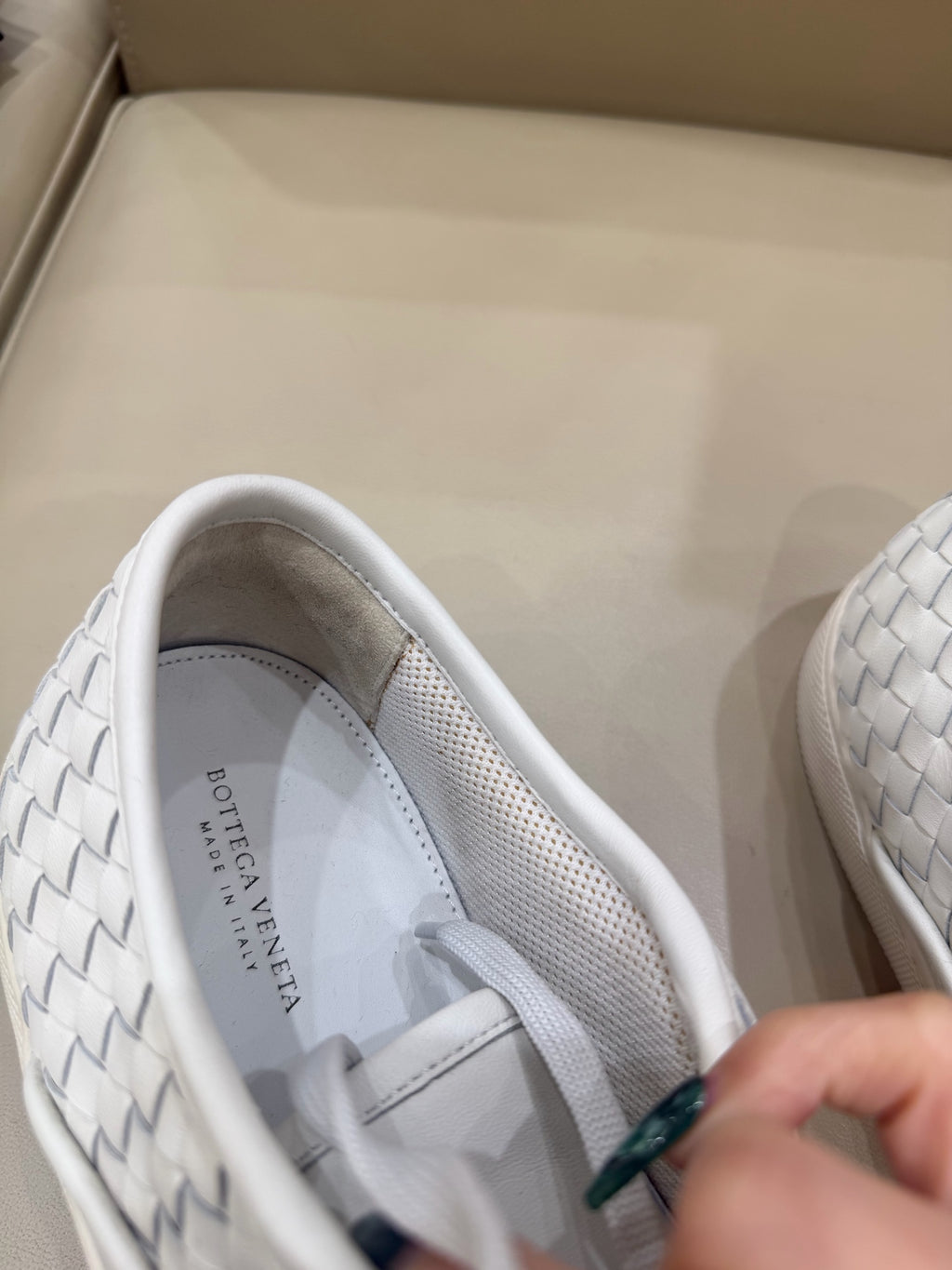 Bottega Veneta White Skate shoes