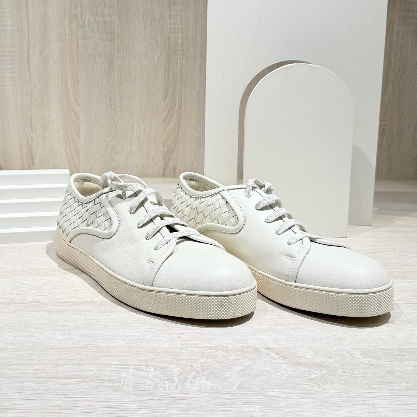 Bottega Veneta White Skate shoes