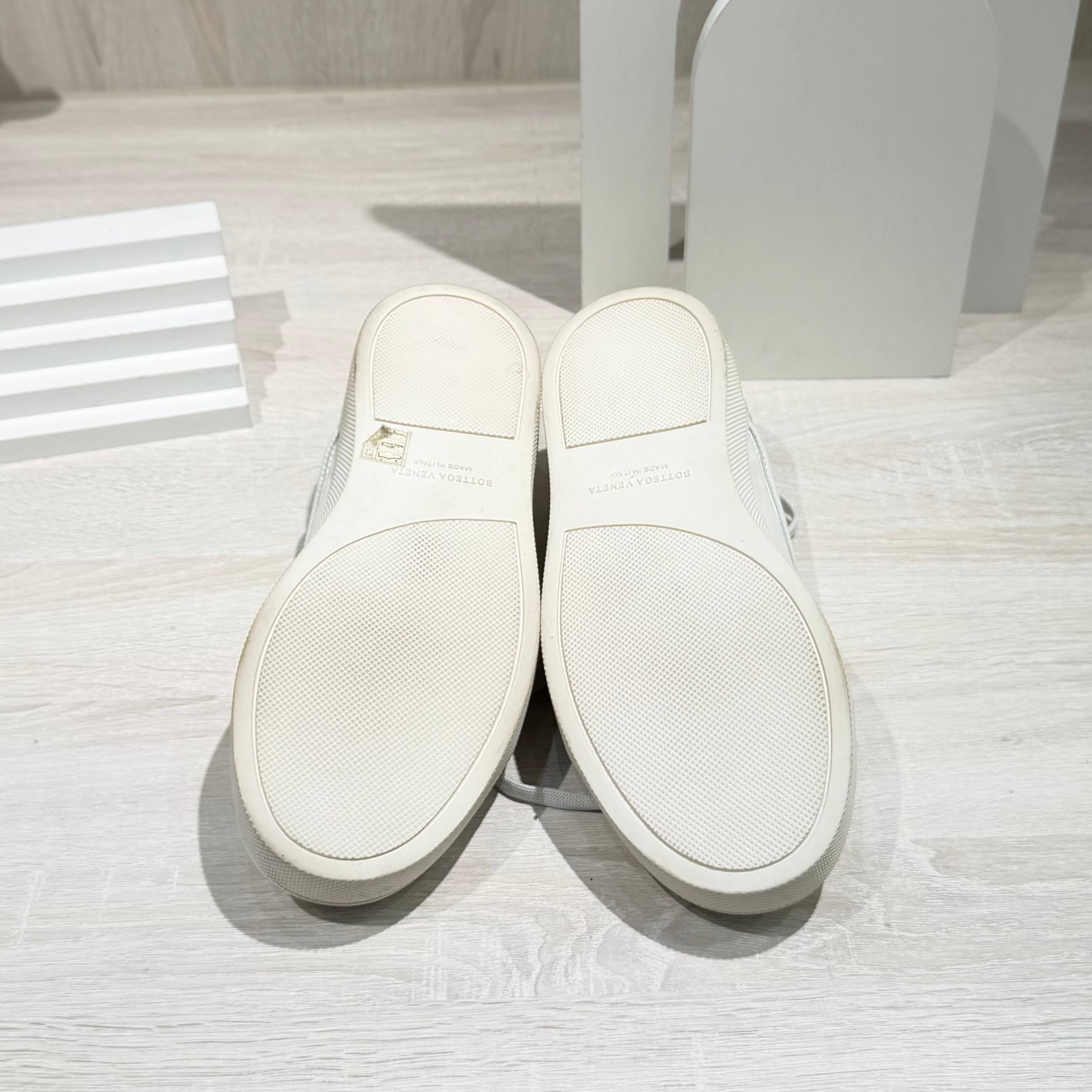 Bottega Veneta White Skate shoes