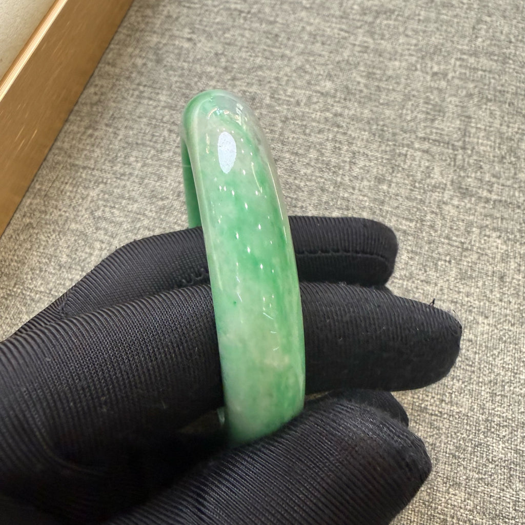 翡翠 Bangle
