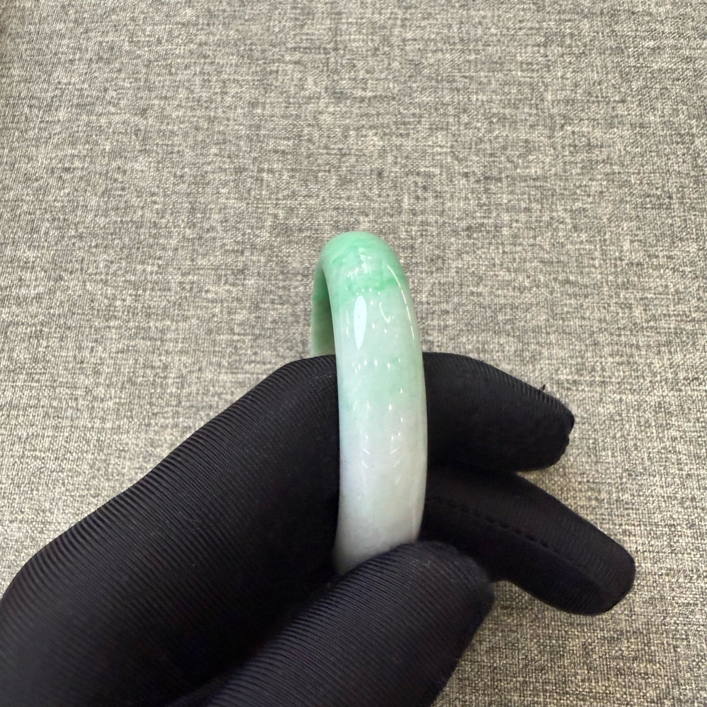 翡翠 Bangle