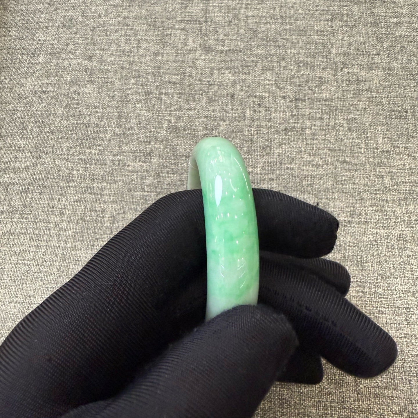 翡翠 Bangle
